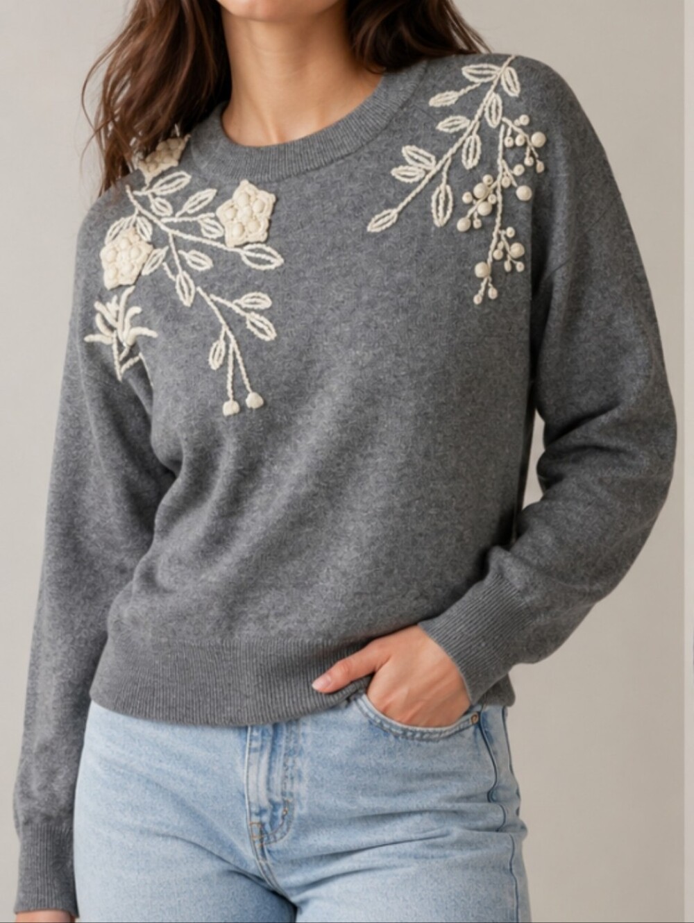 TAHARI Women's  Gray 100% Cashmere Embroidered Floral Crewneck Sweater